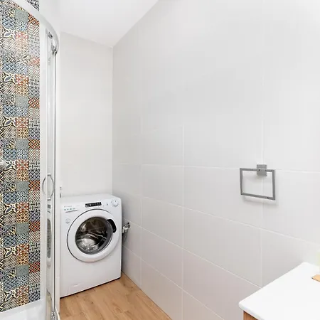 Czerwone Maki With Garden By Bookinghost Apartment Krakau