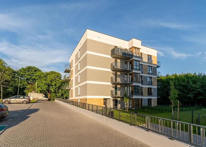 Czerwone Maki With Garden By Bookinghost Kraków