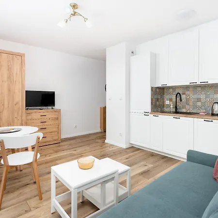 Apartman Czerwone Maki With Garden By Bookinghost