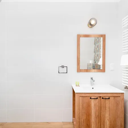 Czerwone Maki With Garden By Bookinghost Apartman